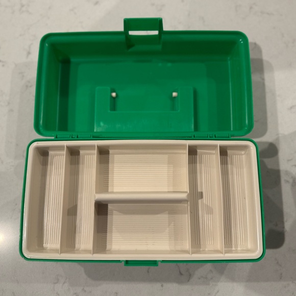 Vintage Woodsream Classic Green Tackle Box with Handle & Insert Great Condition - Picture 9 of 14